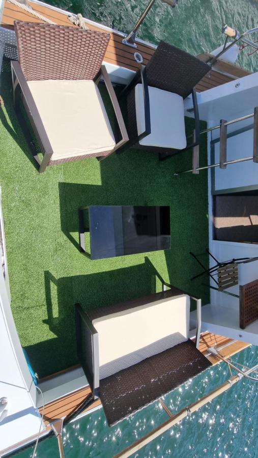 Hotel Charming Boat House In Barcelona With Big Terrace And Solarium Sant Adria de Besos Exteriér fotografie