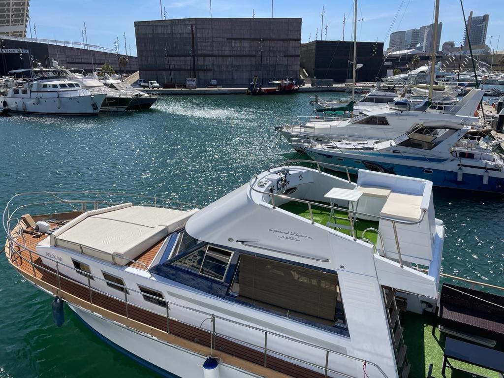 Hotel Charming Boat House In Barcelona With Big Terrace And Solarium Sant Adria de Besos Exteriér fotografie